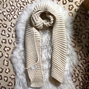 Goodnight Macaroon Scarf